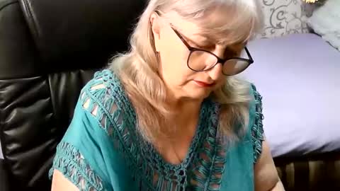 LolkaAlyss online show from November 3, 7:15 pm