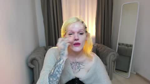 lollita online show from April 16, 5:29 am