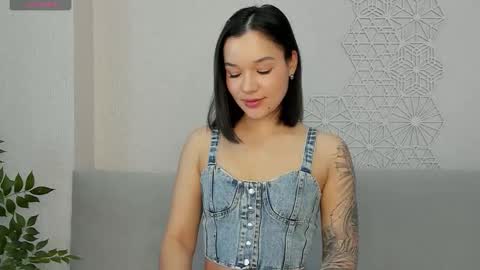 lolly_turner online show from January 11, 5:35 am