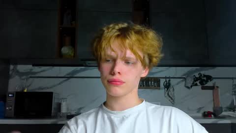 Nelis online show from May 7, 10:49 pm