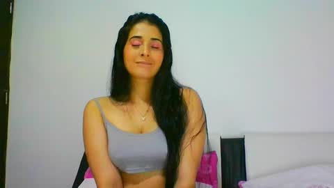estehfania online show from December 27, 8:18 pm