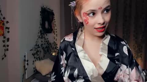 Lona online show from January 9, 7:08 pm