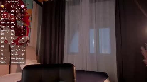 lonelyteaser online show from October 30, 1:12 pm