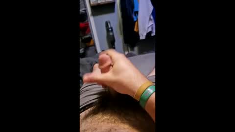 longhairguy27 online show from October 11, 5:49 pm