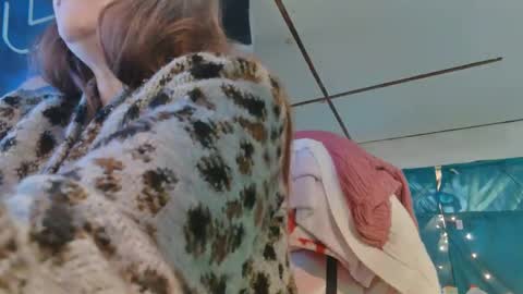 Londoncashmere69  online show from January 31, 4:27 pm