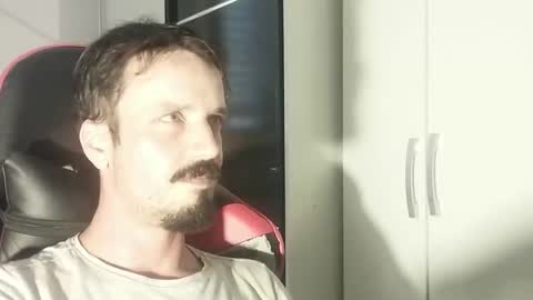 Lucas online show from January 27, 3:39 pm