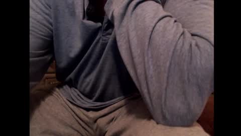 looking469 online show from October 30, 4:13 am