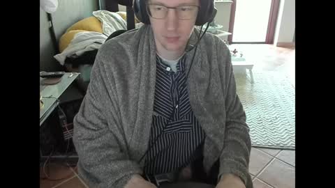 loomie online show from January 19, 11:56 am