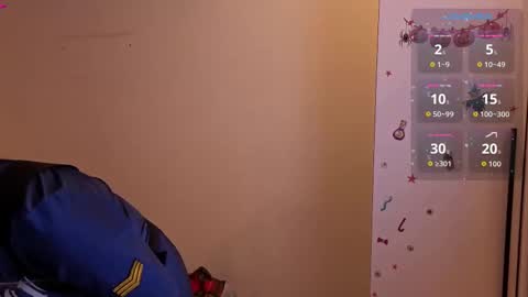 Lora online show from January 11, 2:45 pm