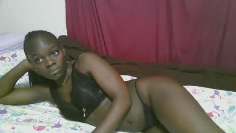 lora_amor online show from November 25, 11:42 am