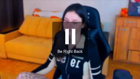 Lora Cain online show from January 17, 5:21 am