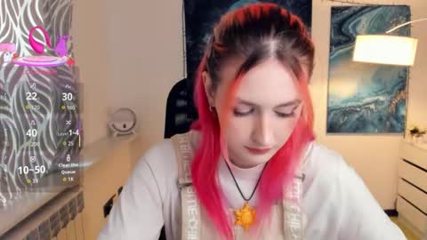 Snapshot of loradimmick chatting on October 12, 10:52 am Lora online show from October 12, 10:52 am
