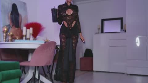 Miss online show from July 1, 6:16 pm
