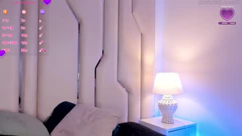 Snapshot of loreana69 chatting on October 18, 2:21 pm Loreana online show from October 18, 2:21 pm