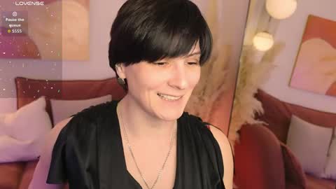 Loren online show from April 10, 2:11 pm