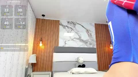 lorenadavies online show from June 5, 2:33 pm