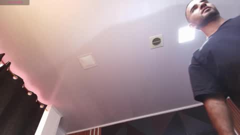  L O R E N Z O  Thumbs Up help  online show from March 23, 5:07 pm