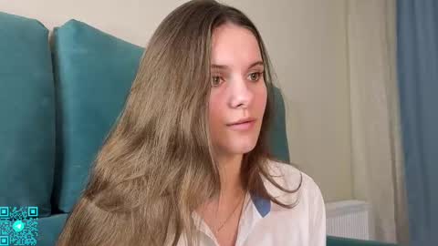 Chloe for Fan BlackHole online show from September 14, 8:21 pm