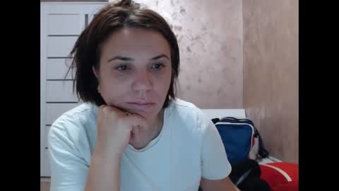 Snapshot of lorragrey chatting on October 6, 2:40 am LorraGrey online show from October 6, 2:40 am