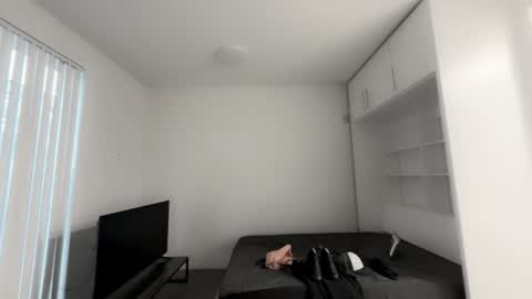 lostpuppyboy online show from September 23, 1:43 am