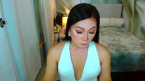 Snapshot of louie_sexy chatting on March 11, 9:02 am Cathy online show from March 11, 9:02 am