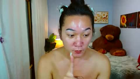 Snapshot of louie_sexy chatting on September 30, 10:37 am Cathy online show from September 30, 10:37 am