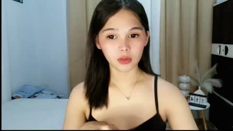 louilalicious online show from June 14, 12:18 pm