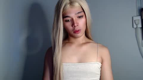 louilalicious online show from March 4, 6:58 am