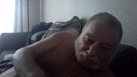 louis_chokdee online show from February 17, 4:17 pm