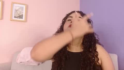 lourdes_moon22 online show from November 1, 1:21 pm