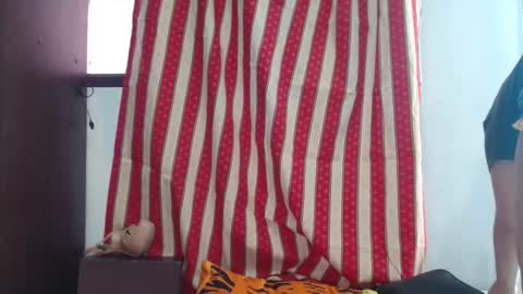 lovablesweet18 online show from March 14, 8:18 am