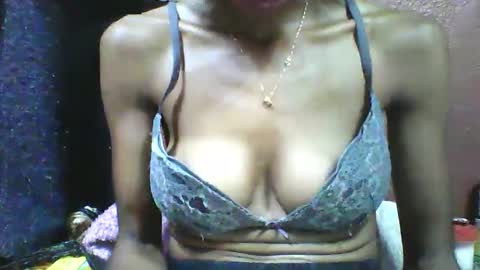 Snapshot of lovaelisa chatting on October 18, 11:14 am lovaelisa online show from October 18, 11:14 am