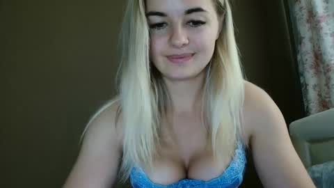 Snapshot of love_dom_meg chatting on September 12, 11:56 am Megane online show from September 12, 11:56 am