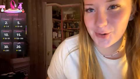 Snapshot of love_haven chatting on September 19, 5:49 pm Megan online show from September 19, 5:49 pm