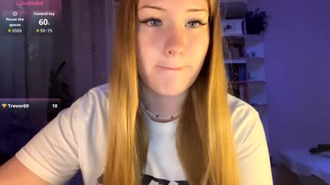 Snapshot of love_haven chatting on September 26, 5:10 pm Megan online show from September 26, 5:10 pm