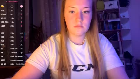 Snapshot of love_haven chatting on September 11, 7:15 pm Megan online show from September 11, 7:15 pm