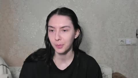 LINA online show from April 18, 2:52 pm