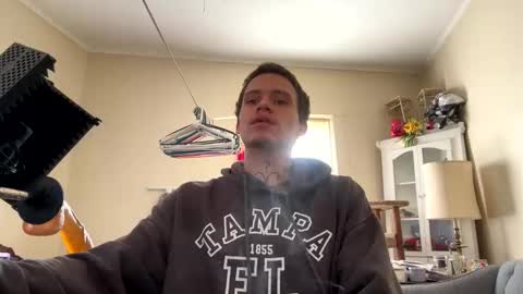 love stretch online show from October 28, 5:36 pm