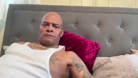 loved19 online show from April 24, 8:22 pm