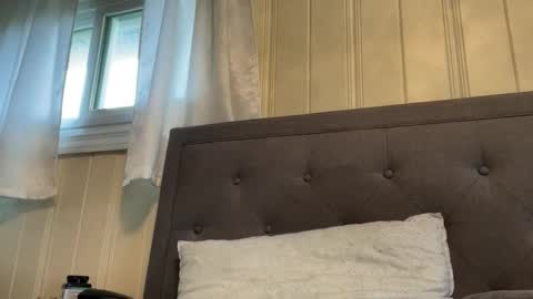 loved19 online show from April 25, 2:58 pm