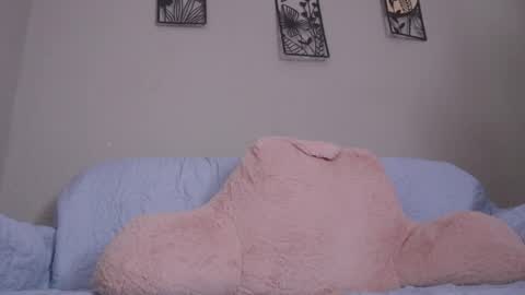 katalina   online show from June 5, 4:08 am
