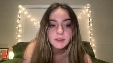 Olivia Rose online show from June 22, 3:25 am