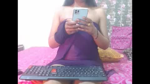 Snapshot of lovefunnitya chatting on February 25, 3:31 pm Divya online show from February 25, 3:31 pm