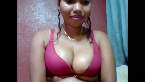 loveinlife750427 online show from November 30, 8:05 pm