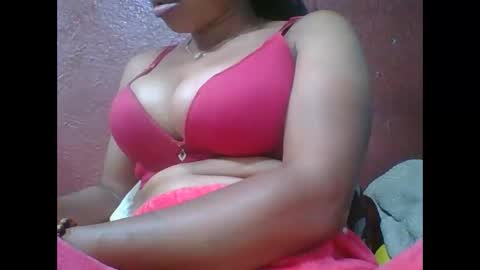 loveinlife750427 online show from January 17, 9:52 am