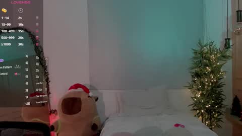 Emma online show from December 18, 1:28 pm