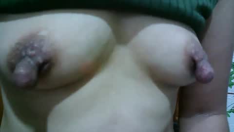 Snapshot of lovely_lady79 chatting on January 17, 4:17 am lovely_lady79 online show from January 17, 4:17 am