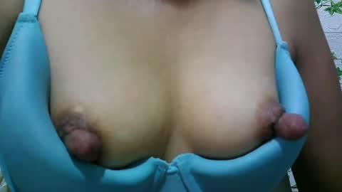 Snapshot of lovely_lady79 chatting on January 16, 12:23 am lovely_lady79 online show from January 16, 12:23 am