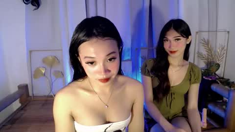 lovely_lianne online show from April 2, 12:12 pm