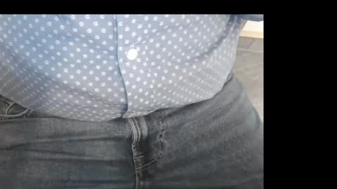 Snapshot of lovelybear2000 chatting on February 25, 11:43 am lovelybear2000 online show from February 25, 11:43 am